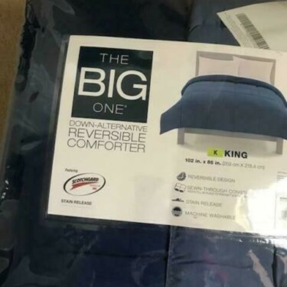 NIP BLUE DOWN ALTERNATIVE KING COMFORTER - Picture 7 of 9